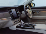 S90 リチャージ PHEV T8 AWD アルティメット 4WD 