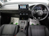 とても握りやすいステアリング!運転手の気持ちがそのまま伝わるかのような反応をしてくれます!小物入れや各ボタンの配置にこだわり、とても使いやすいです !視認性も良好なのでロングドライブもお任せ下さい!