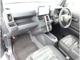 高品質カークリーニング ピカピCar 外装・内装、岐阜トヨペットの専門スタッフがシートもカーペットも綺麗に洗浄済み!プロの仕上げを是非ご確認下さいませ。