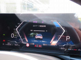 ◆インスツルメント・パネルのエレガントなデザインは、BMW特有の水平ラインで構成され、室内空間に端正な印象をもたらします。人間工学に基づいてレイアウトされた重要な操作系統は、直観的な操作が可能です◆