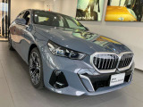 【BMWの伝統-2】時代を超える美しさ。磨き抜かれたエアロダイナミクスが瞳を奪う。一目で伝わるスポーティーなプロポーションは、BMWの走行性能を生み出すのに欠かせない要因の一つです。