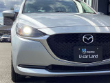 アダプティブLEDヘッドライト カメラや車速センサーと連動して、ハイ、ロー、ワイドローのLEDライトを常に最適な配光に自動制御する優れものです!