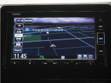 純正スタンダードインターナビ(VXM-204VFi)&バックカメラが装備されているので、普段の使い勝手もロングドライブも快適です。