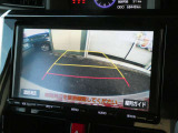 バックカメラ&コーナーセンサーも装備されているので駐車が苦手な方も安心です♪