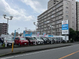 厳選したU-Carを様々展示しております。お客様のお気に入りの一台を探すお手伝いをいたします!
