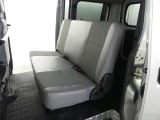 ゆとりある広々とした車内空間は、ドライブを始め買い物やレジャーなど、幅広く活躍します。一人でもみんなとでもお出かけを楽しみましょう!