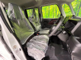 もちろん車内はキレイです♪よりクリーンな状態をキープしたいお客様には『ナノゾーンコート』がおすすめ!新型コロナウイルス対策や、除菌・消臭に効果を発揮し多くの方にご好評いただいております。
