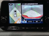 3ステップの操作だけで駐車完了までドライバーをアシスト!ステアリング、アクセル、ブレーキ、シフト、さらにパーキングブレーキまですべてを制御します!