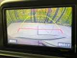 【バックカメラ】駐車時に後方がリアルタイム映像で確認できます。大型商業施設や立体駐車場での駐車時や、夜間のバック時に大活躍!運転スキルに関わらず、今や必須となった装備のひとつです!