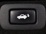 高級車ならではの、電動で開閉ができるパワートランク搭載!