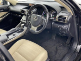 気になる車はすぐにお問い合わせください!画面右側の0066から始まる無料ダイヤルからお問い合わせ下さい!専門スタッフがお車のご質問にお答えいたします!