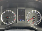 ODOメーターの表示値は75483kmです。店舗にて現車の確認もいただけますので、お電話で在庫のご確認の上是非ご来店くださいませ!!!