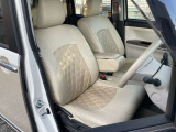 運転席シート付近