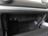 ご納車前に行います点検100項目におきまして、専用のテスターやツールを用いて細かな診断を行います。