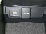 【充電用USB端子】デバイスの充電に便利です。※実際の接続端子は写真で確認or店舗までご気軽にお問合せください♪