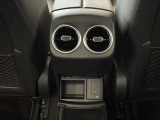 総在庫で600台ほどの取り扱いがございます。弊社デモカー使用の車両やメーカー使用の車両などもご紹介ができます。