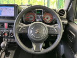 【純正革巻きステアリング】上質な革を使用することで、手にしっかり馴染みとても運転しやすいハンドルです♪