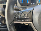 ハンドル左側のスイッチでオーディオの操作が可能なので、運転中でも楽に調整できます(^^♪