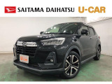 令和3年式 走行57610キロ 人気の黒、黒のロッキー、つまりクロッキー入荷しました! 軽自動車では物足りない方にはもってこいです。夫婦+お子さま2人+荷物で出かけても問題なし、見ていきましょう♪