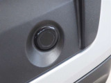 障害物センサーが運転のサポートをしてくれます。