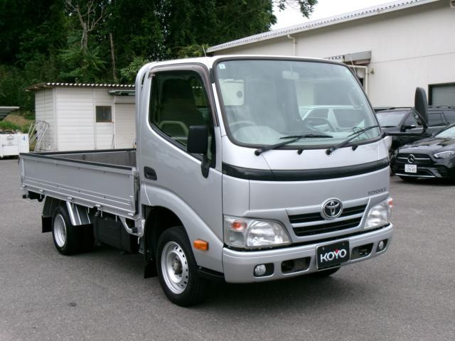 トヨエース  平ボディ/1.5t積/軽油//AT/低床/10尺/リヤW/床木板/ディーラー記録