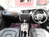 A4 2.0 TFSI クワトロ 4WD 