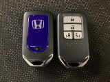 スマートキー付きですからドアロックの開閉およびエンジンスタートが楽々です。電動スライドドアの開け閉めもボタンで操作できます。スペアキーも同じものを用意しております。