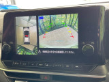 【アラウンドビューモニター】専用のカメラにより、上から見下ろしたような視点で360度クルマの周囲を確認することができます☆死角部分も確認しやすく、狭い場所での切り返しや駐車もスムーズに行えます。