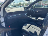 より詳細な車両画像をご希望の際は、お問合せに対する販売店からの回答にご返信頂くか、お問合せフォームのご質問・ご要望の欄にメールアドレスを直接ご入力頂ければ、車両画像を添付してご返信致します。