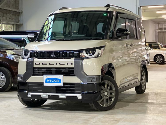 デリカミニ T プレミアム 4WD 