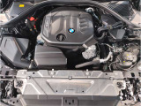 【BMWエンジン】革新的なガソリン・エンジン・テクノロジーによる高性能かつ高効率。レスポンスの良いパワーを発揮。常にスムーズな吸気を実現しアクセル開度にダイレクトに反応しドライビングを楽しく演出。