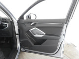 ドアを開けると上質で上品な室内空間が広がり細部までこだわったAudiデザイン性と、物づくりのこだわりを感じて頂けます。詳しくは0078-6002-900146中古車スタッフまで