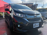 フリードハイブリッド入庫いたしました!☆ホンダ純正ナビ☆Bluetooth☆LEDヘッドライト☆リアスポイラー☆フォグライト☆両側パワースライド☆前後ドライブレコーダー☆衝突軽減ブレーキ☆クルーズコントロール