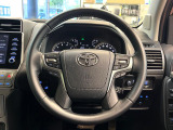 【純正革巻きステアリング】上質な革を使用することで、手にしっかり馴染みとても運転しやすいハンドルです♪