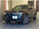 【MY2025 STELVIO 2.0 TURBO Q4 SPRINT Vulcano Black登録済未使用車のご紹介です!余裕の空間と上質な走り、快適な乗り心地を誇るフルサイズスポーツユーティリティビークルです。