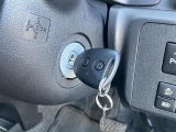 気になる車はすぐにお問い合わせください!画面右側の0066から始まる無料ダイヤルからお問い合わせ下さい!専門スタッフがお車のご質問にお答えいたします!