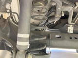 お車を安心してお乗りいただく為には、足回りの定期点検が欠かせません。サービスサポート(有償保証)では無料点検もご提供しており、安心のカーライフをお過ごしいただけるサポート体制が整っています。