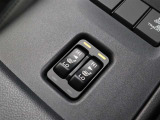 寒い時期でも快適なドライブをサポートするシートヒーターが装備されています。