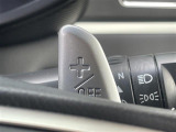 【パドルシフト(AT車)】MT車と同じように好きなギアで走ることができます!ステアリングから手を離さずに指先だけでシフト操作ができ、よりスポーティな走りをお楽しみいただけます。