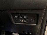 運転席側、手元のスイッチです。