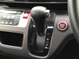 気になる車はすぐにお問い合わせください!画面右側の0066から始まる無料ダイヤルからお問い合わせ下さい!専門スタッフがお車のご質問にお答えいたします!