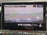 【バックモニター】後ろのカメラの映像をモニターに映し出すことができます!後方の見えない死角や、障害物との距離感をしっかり確認することができます!駐車が苦手な方におすすめです。