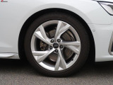 “Audi自動車保険プレミアム” 充実した自動車保険とさまざまの特約やサービス内容でAudiオーナーにふさわしいサポートをご用意。アウディだけのプレミアムサービス「Audiプレミアムケア」を無償で付帯
