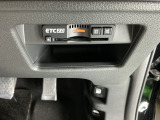 ETC2.0装備車です。高速道路の渋滞情報や静止画像提供などをナビとリンクして画面でお知らせします。また、高速道路の一時退出対象インターでは料金据え置きで一時退出もできます