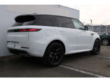 3世代目のRANGEROVER SPORTも伝統的なダックテールデザインです。