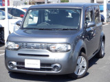 人気のグレー色入庫しました♪車内広々マイルーム♪