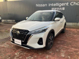 衝突軽減ブレーキ、踏み間違い防止アシスト、車線はみ出し防止・警報など、安全装置もバッチリです(・ω・)!夜道や雪道も安心なフォグランプ付き☆彡 ボディカラーはホワイトパールです♪