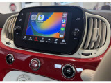 お持ちのスマートフォンが使える、Car Play&Android Auto対応のU-Connectを搭載。そのままナビゲーション機能がご利用いただけます。