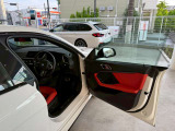 サービスにはドイツ本国と同様に教育と訓練を受け、BMWを知り尽くした「マイスターメカニック」が数多く在籍しております。納車前点検整備で、お客様に安心と安全をお届けいたします。