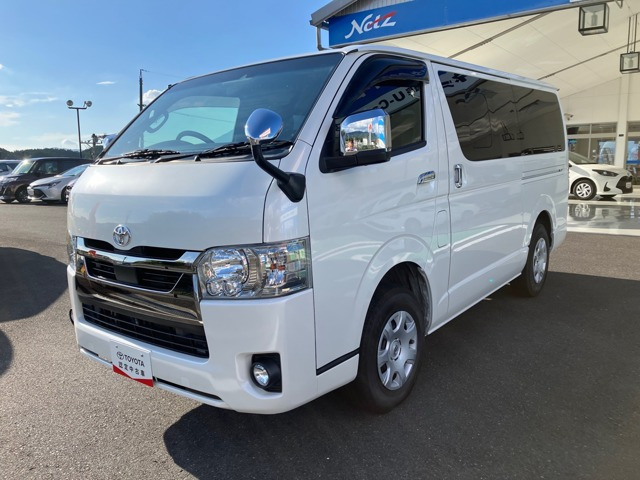 トヨタ ハイエースバン 